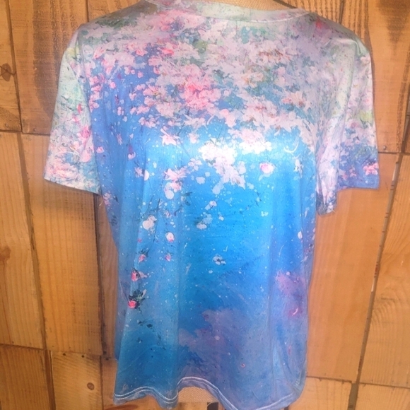 Tops - Silky Floral tshirt